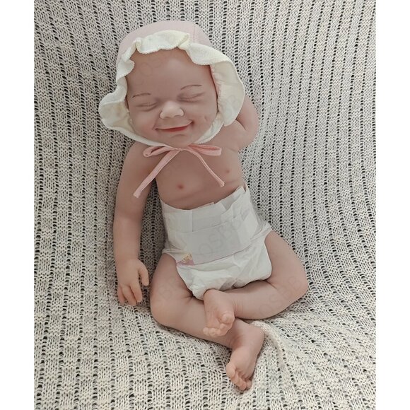 3.1kg Full Body Silicone Sleeping Girl 45CM Reborn Baby Dolls W/Drink-Wet System - Picture 6 of 16